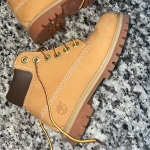 Timberland boots for little kids size 12c